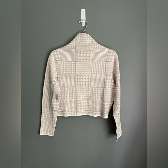 Club Monaco Malika Funnel-Neck Houndstooth Sweater Size Medium - Picture 2 of 4